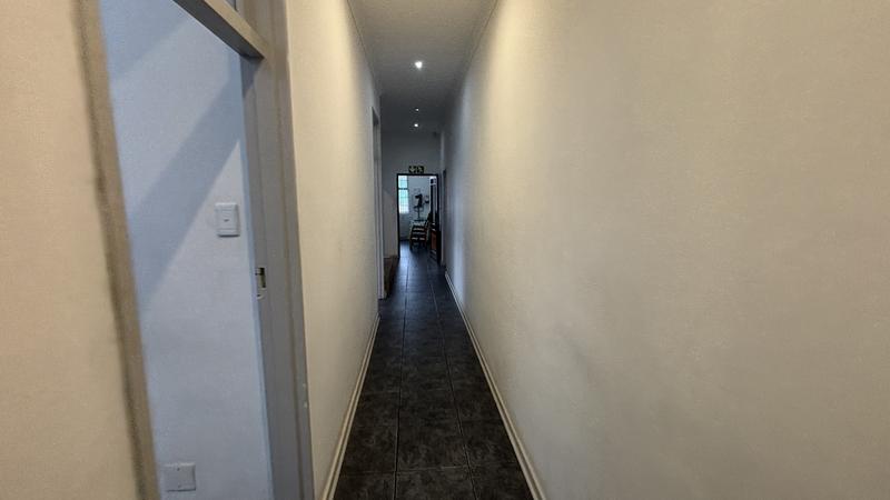 To Let commercial Property for Rent in Paarden Eiland Western Cape